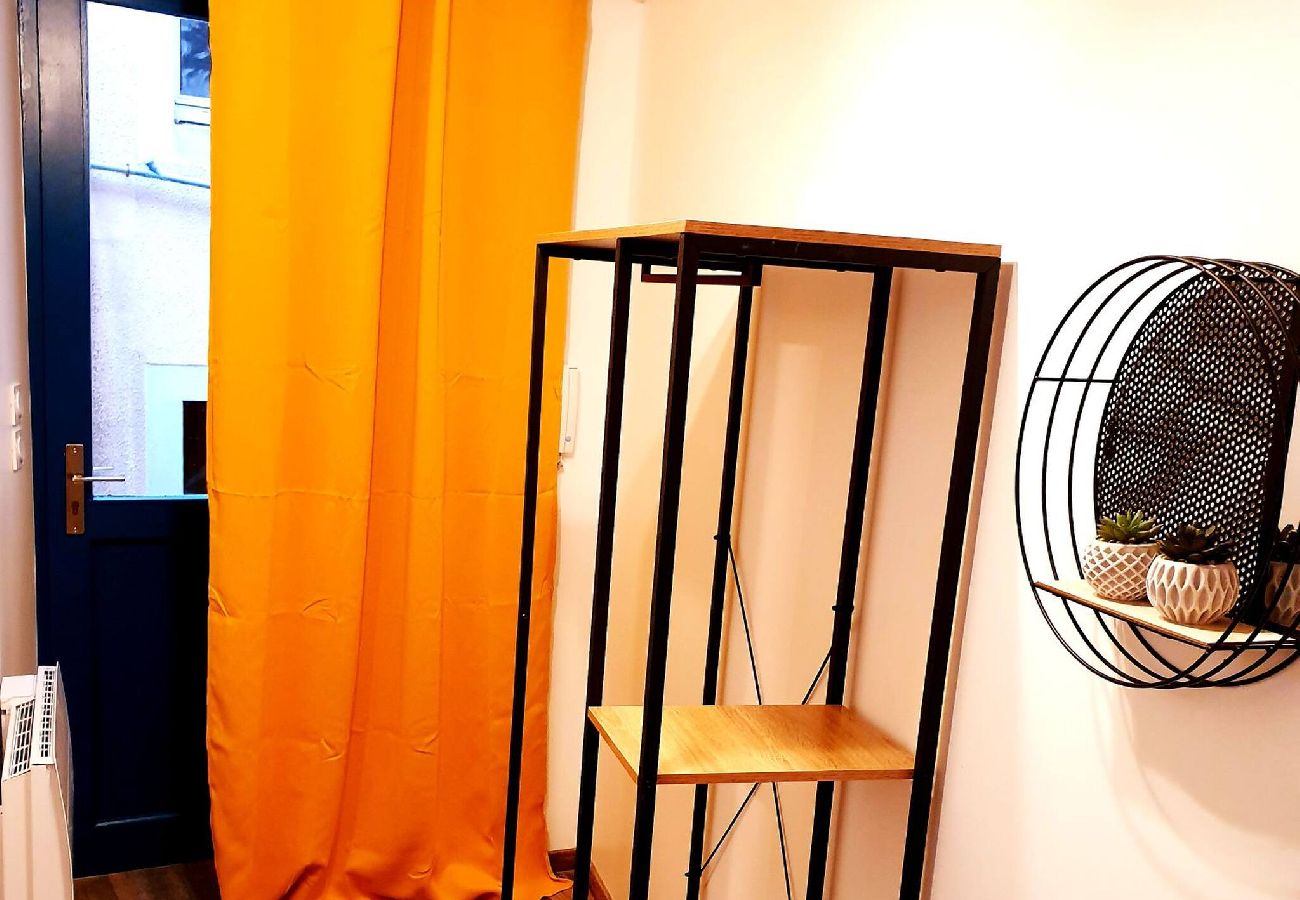 Appartement à Saint-Affrique - Maison Triplex saint Affrique Hyper centre ville