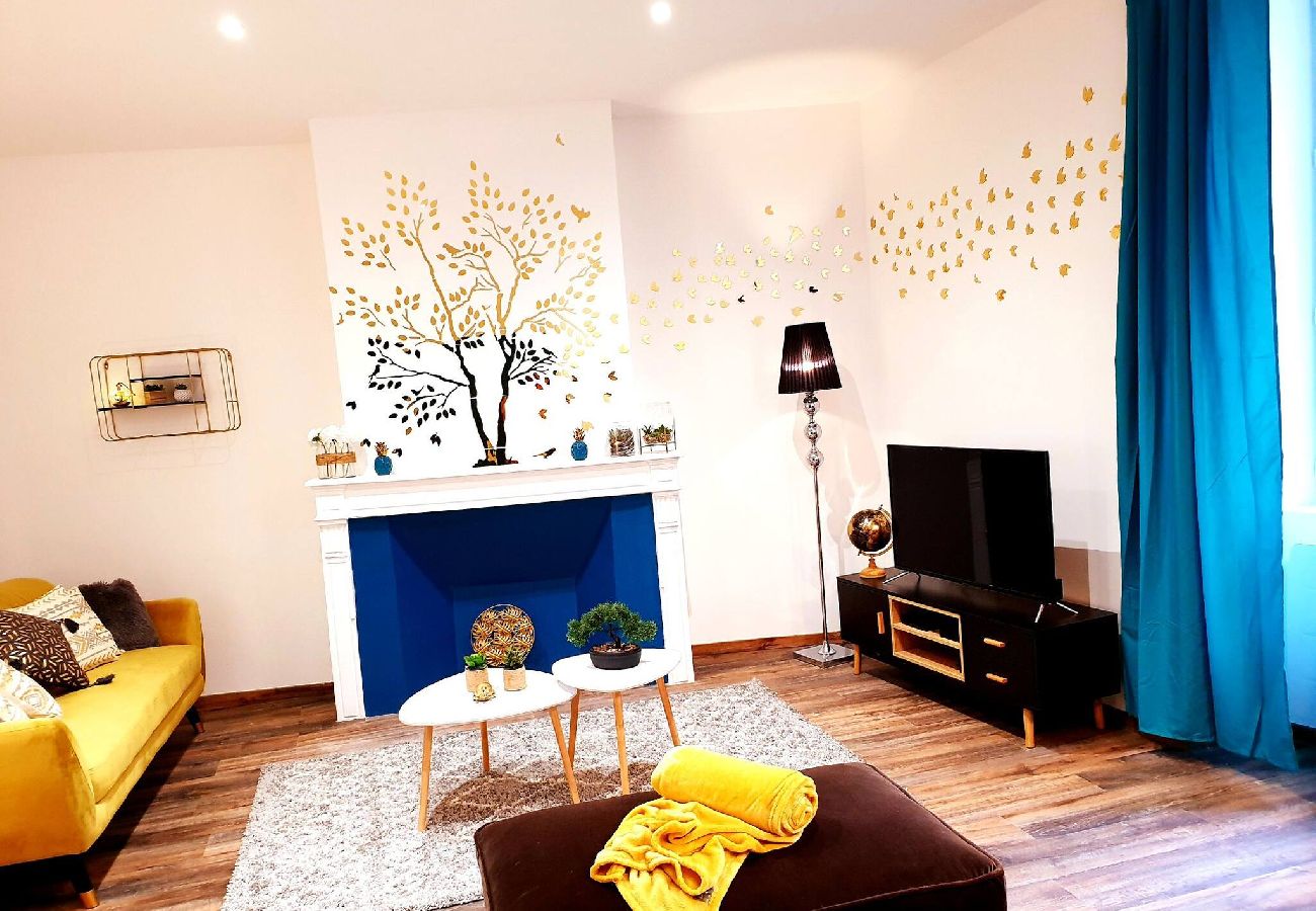 Appartement à Saint-Affrique - Le libertain St Affrique Hyper centre ville