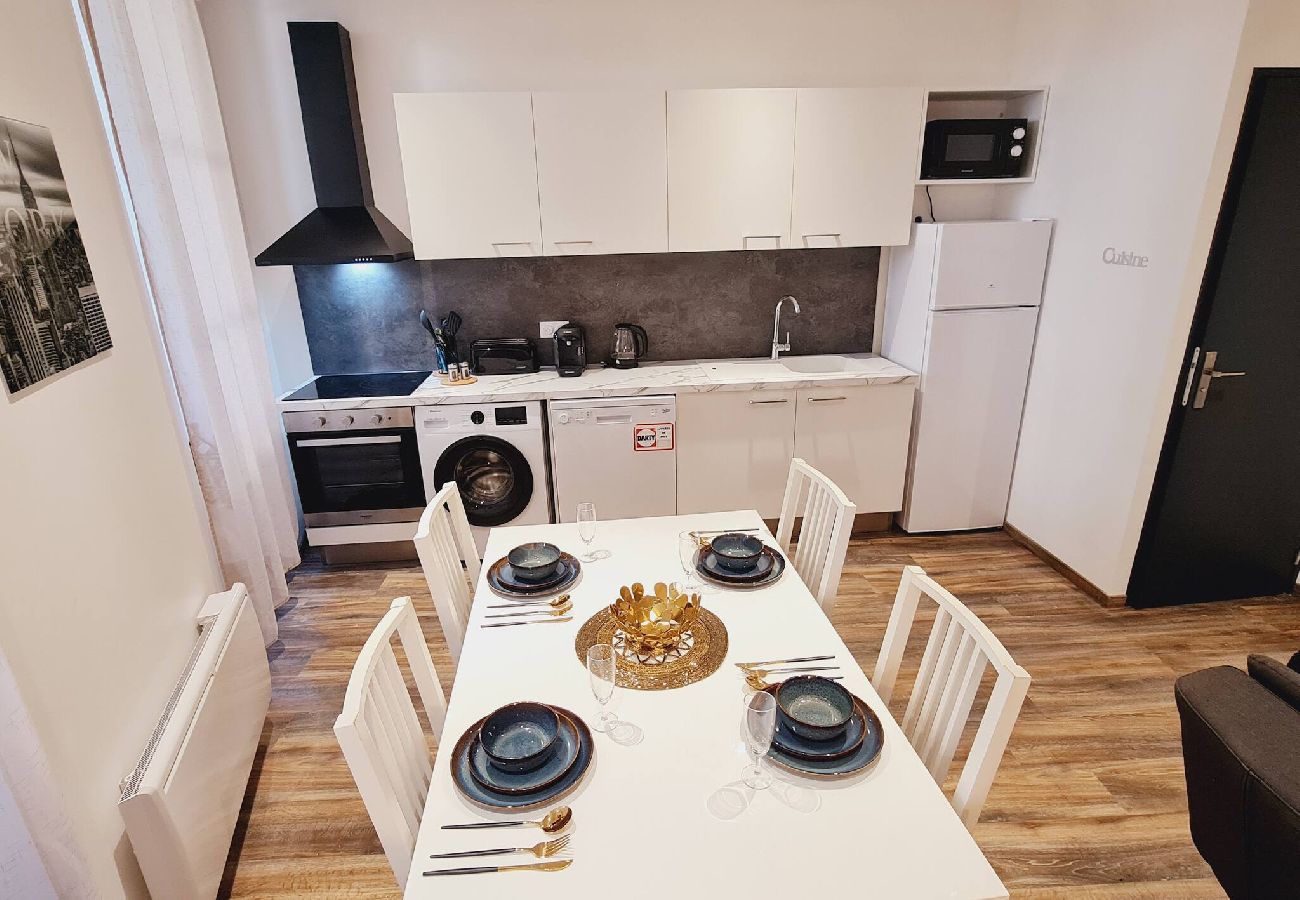 Appartement à Millau - Le Mandarous de Millau centre ville