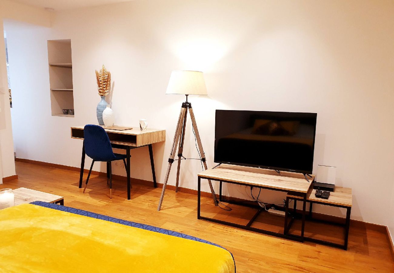 Studio à Millau - Le cocon chic et charmant de Millau centre ville