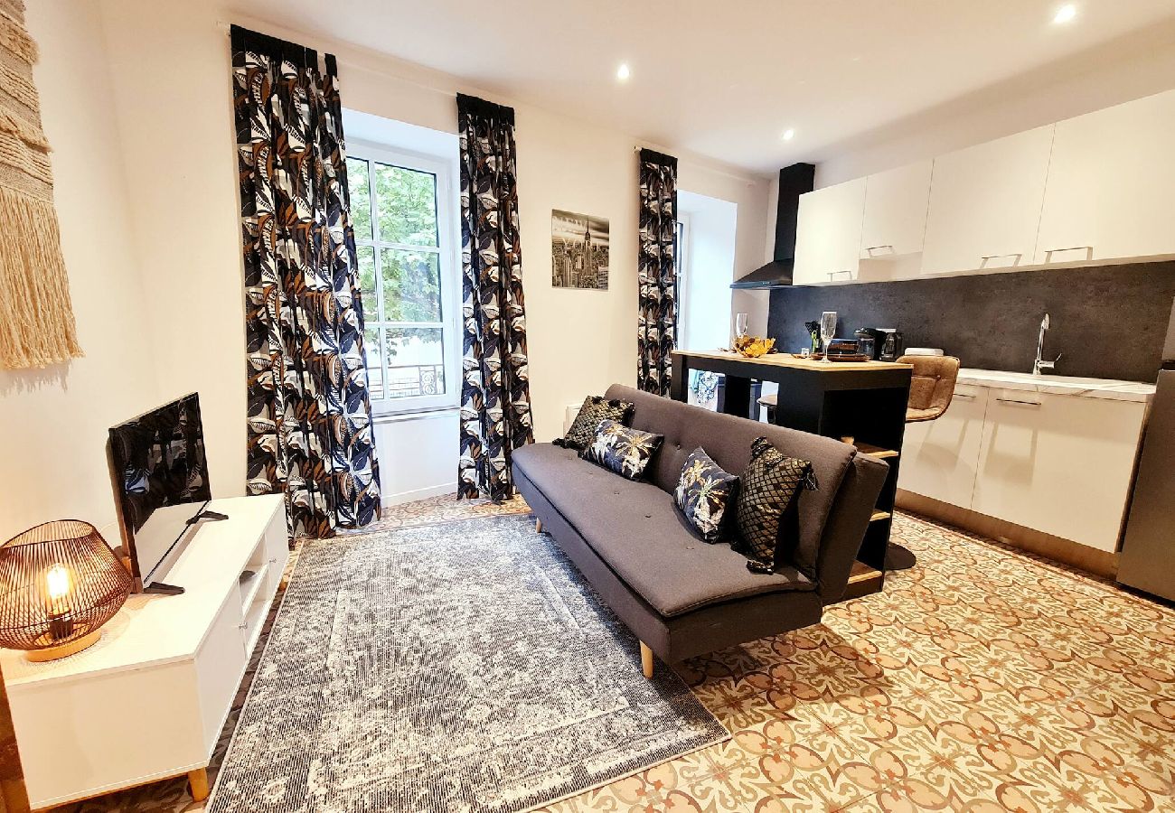 Appartement à Millau - Le Beffroi de Millau centre ville