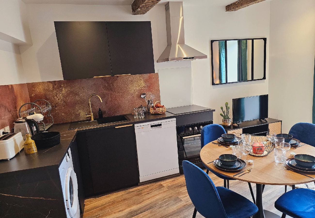 Appartement à Saint-Affrique - L'immortel Saint affrique Hyper centre ville 
