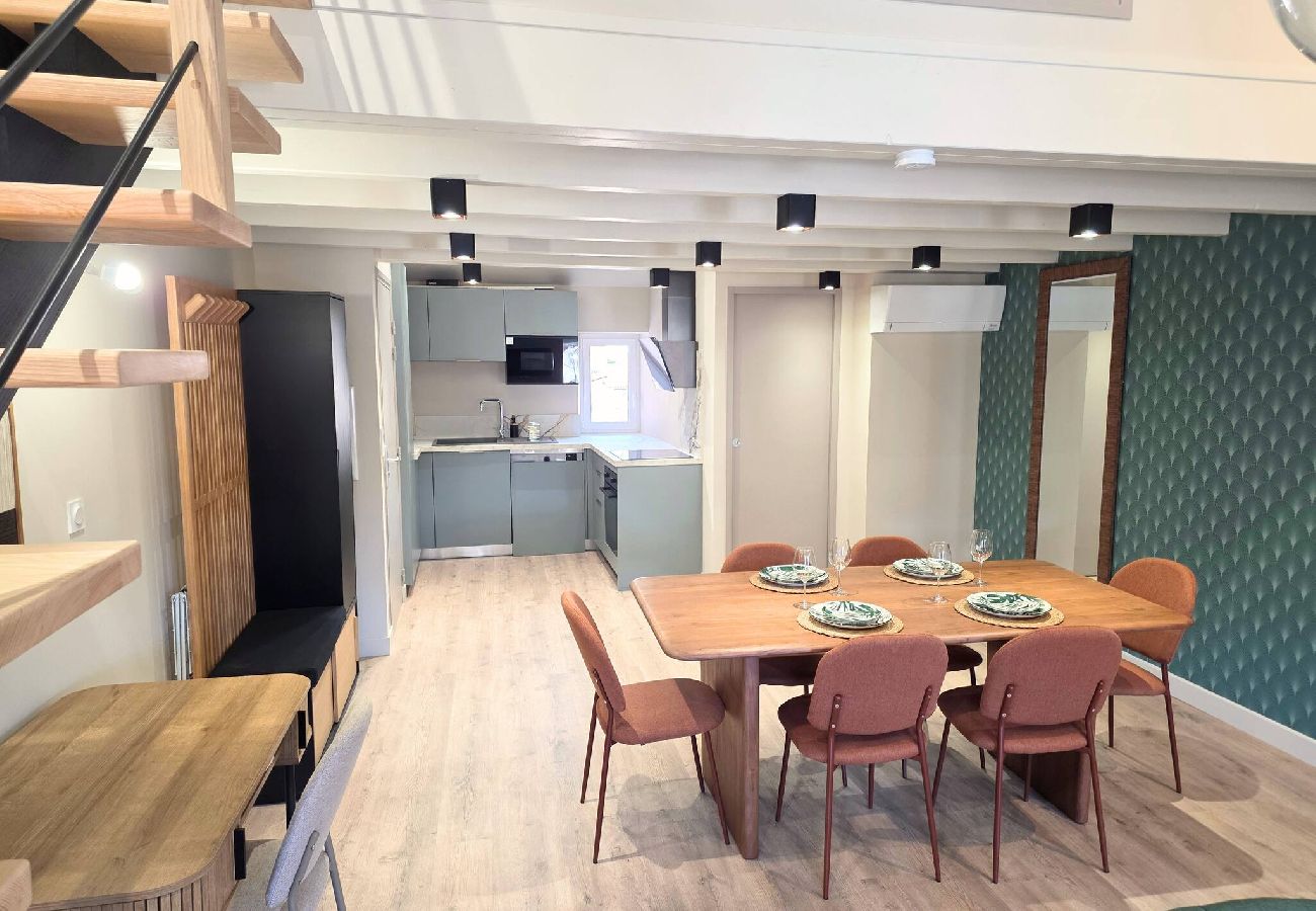 Appartement à Saint-Affrique - La Cabane Perchée T2 Duplex Saint Affrique