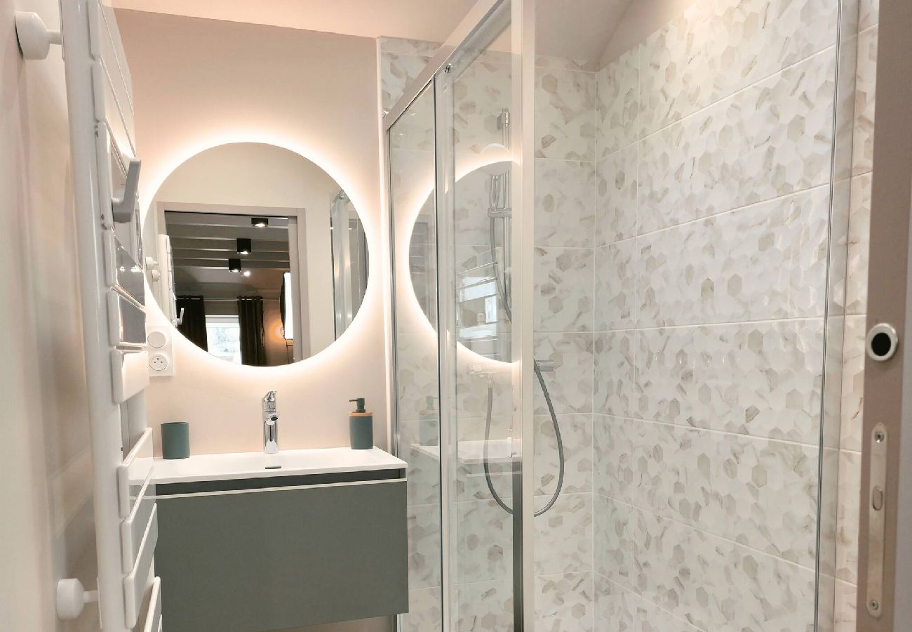 Appartement à Saint-Affrique - La Cabane Perchée T2 Duplex Saint Affrique