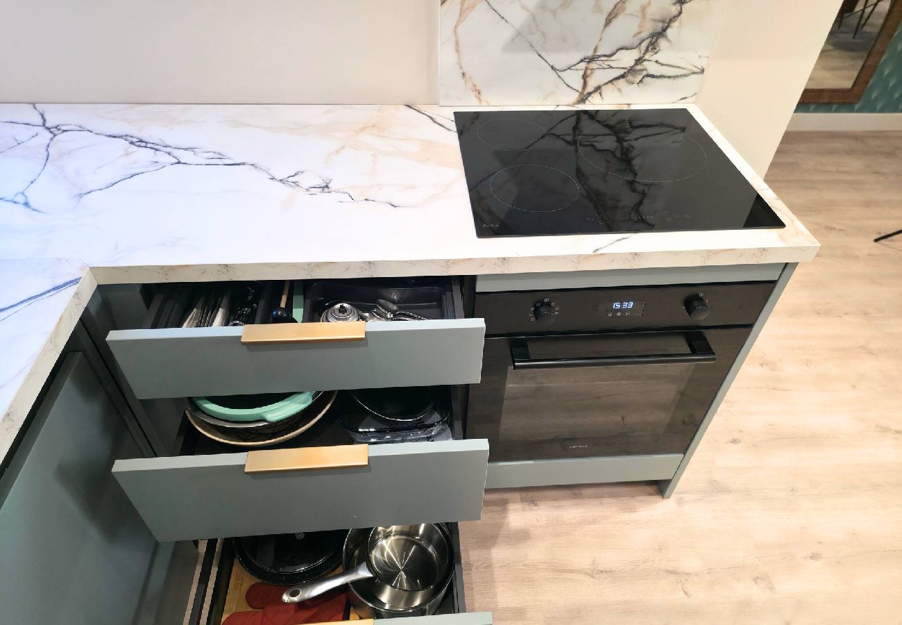 Appartement à Saint-Affrique - La Cabane Perchée T2 Duplex Saint Affrique