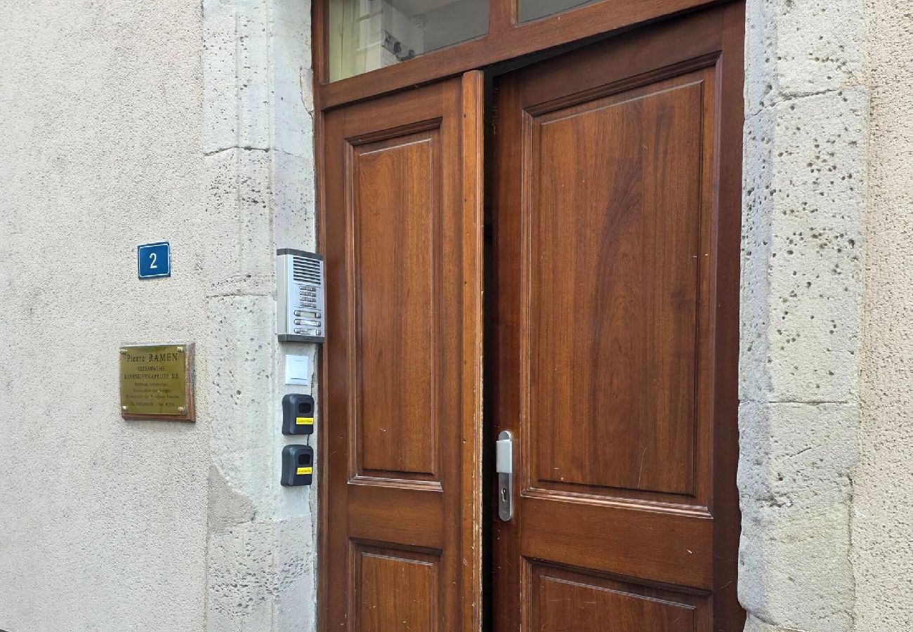 Appartement à Saint-Affrique - La Cabane Perchée T2 Duplex Saint Affrique